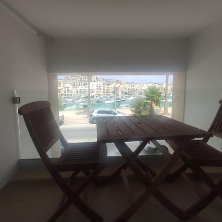 Aquamarine Sea Front Apartments - Elevated Ground Floor With Balcony And Yard Марсаскала Екстер'єр фото