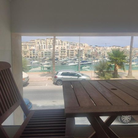 Aquamarine Sea Front Apartments - Elevated Ground Floor With Balcony And Yard Марсаскала Екстер'єр фото